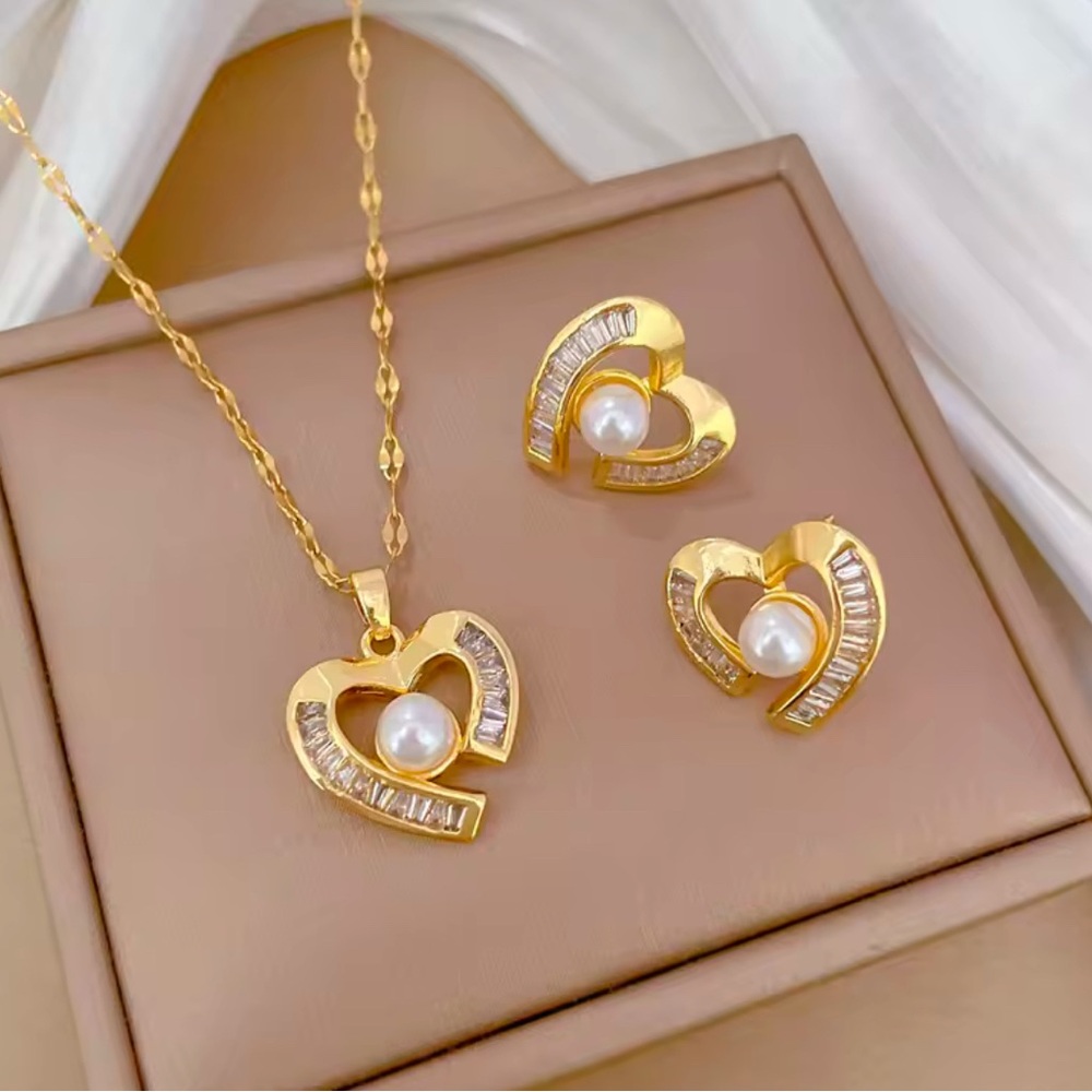 18k Gold Filled Pearl Heart necklace & earring set for women